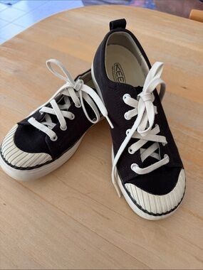 KEEN Women's ELSA 100% Breathable Cotton Canvas Black Sneakers Shoes